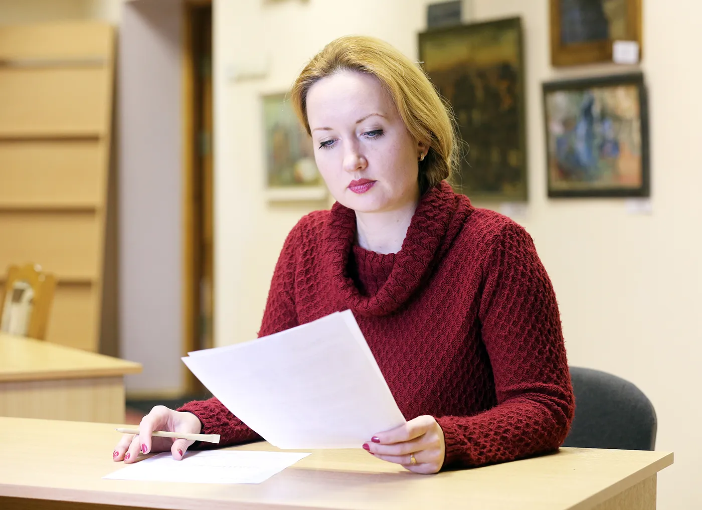 student proofreading a university application